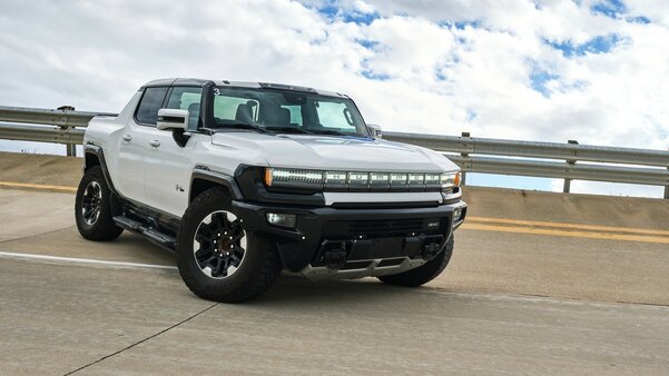 GM начнёт поставлять электропикап Hummer в декабре. Дальность хода — меньше ожидаемого