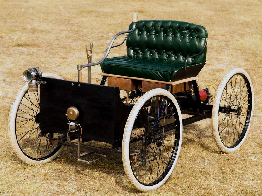 Как выглядели первые автомобили брендов, сейчас возглавляющих индустрию (смешно) — Ford Quadricycle (1896). 1
