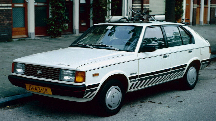 Как выглядели первые автомобили брендов, сейчас возглавляющих индустрию (смешно) — Hyundai Pony (1975). 1