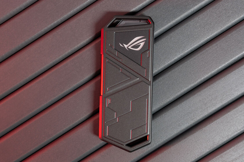 Быстрый, компактный и светящийся. Обзор ASUS ROG Strix Arion S500 — Отзыв спустя две недели использования. 1