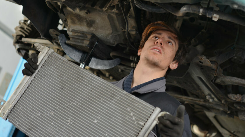 Что такое радиатор охлаждения двигателя и почему его очень важно регулярно чистить — Когда лучше всего производить очистку радиатора в авто. 1