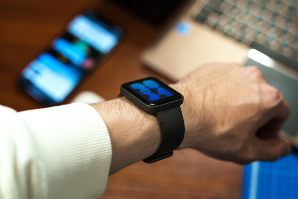 На чём экономят производители умных часов: обзор Xiaomi Redmi Watch 2 Lite — Внешний вид и эргономика. 2