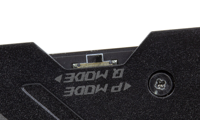 Жидкостное охлаждение вместо воздушного. Обзор ASUS Radeon RX 6800 XT STRIX OC Liquid Cooled — Упаковка, внешний вид. 13