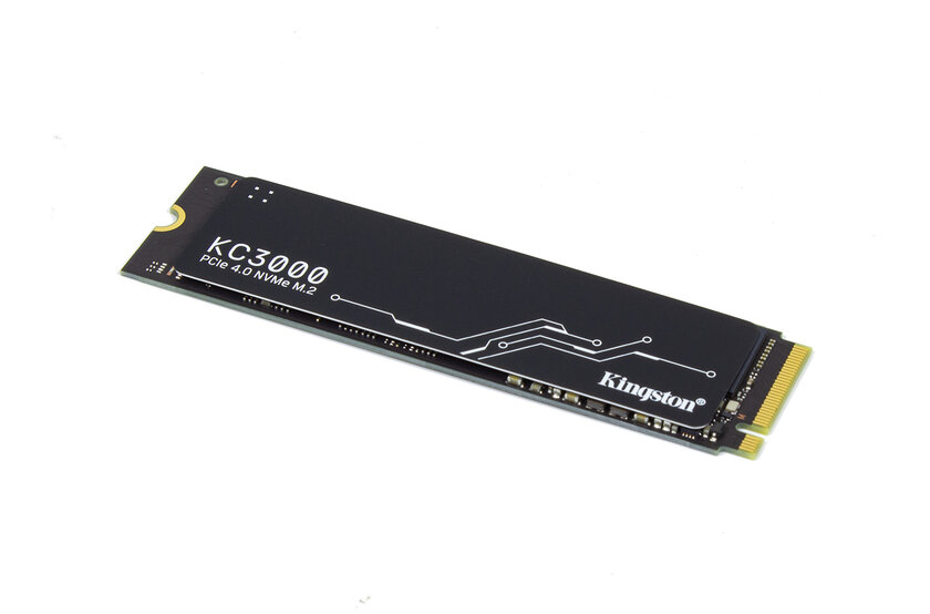 Обзор SSD Kingston KC3000 512 Гбайт: отличный накопитель с одним недостатком — Внешний вид, особенности конструкции. 2
