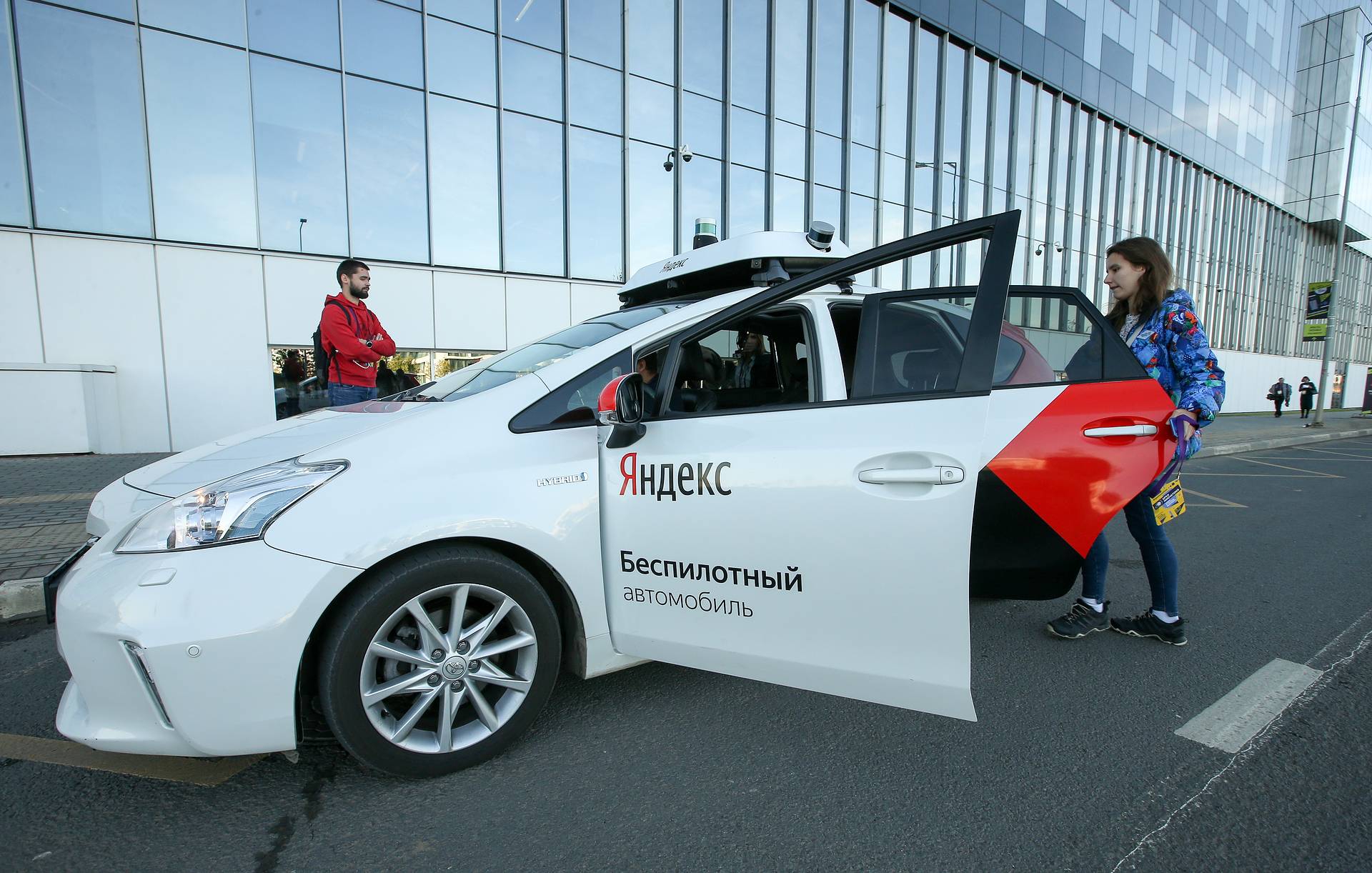 Яндекс такси беспилотник в Москве