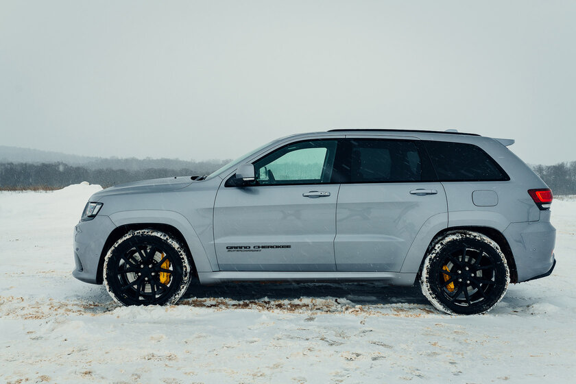 710 лошадей зимой! Тест-драйв Jeep Grand Cherokee Trackhawk