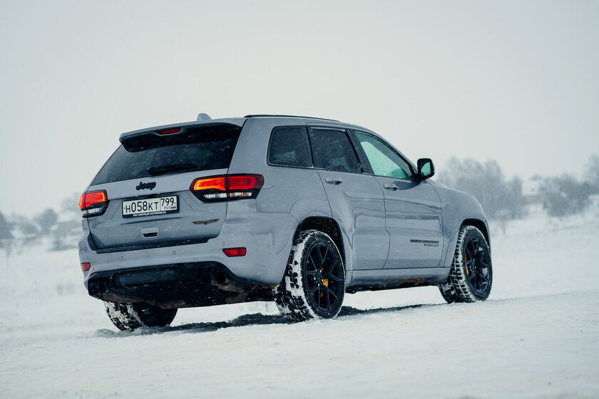 710 лошадей зимой! Тест-драйв Jeep Grand Cherokee Trackhawk