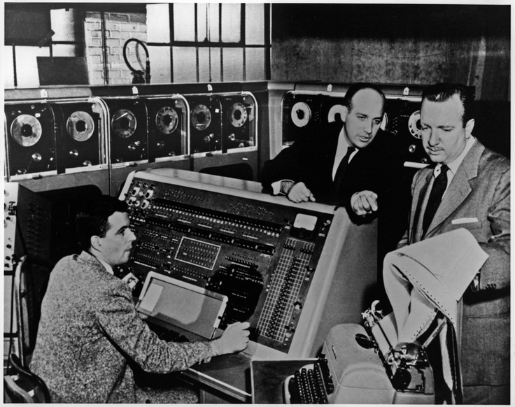 История компьютеров с 1951 года, когда они стали появляться в каждом доме