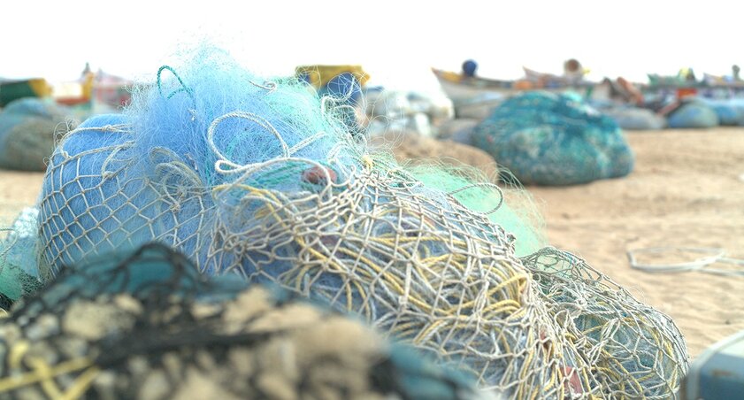 Samsung начнёт использовать материал из переработанных рыболовных сетей в своих устройствах