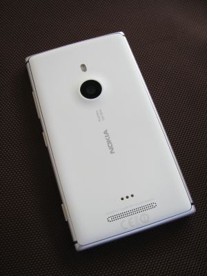 Обзор Nokia Lumia 925
