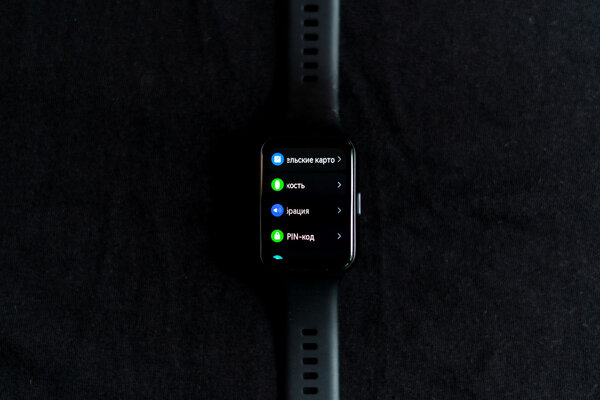 Лучшее от фитнес-браслетов и умных часов. Обзор Huawei Watch Fit 2 — Интерфейс. 4