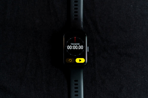 Лучшее от фитнес-браслетов и умных часов. Обзор Huawei Watch Fit 2 — Интерфейс. 6