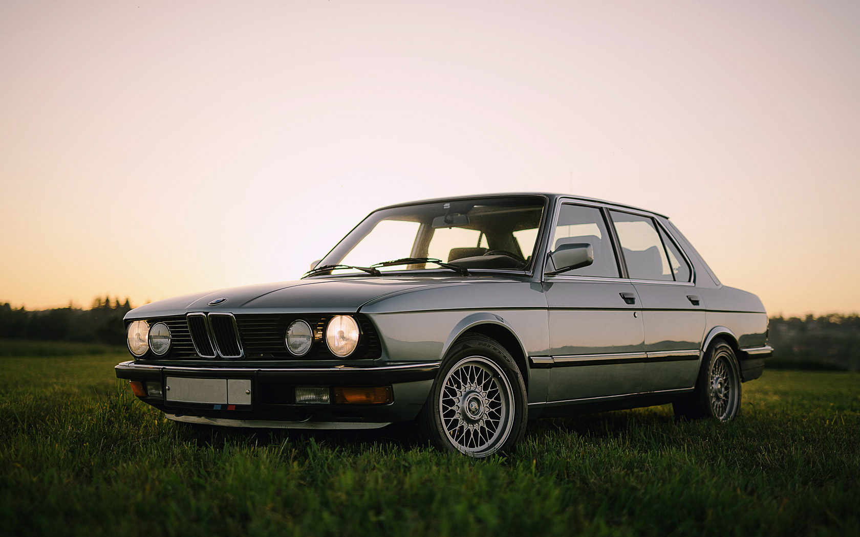 БМВ акула e28 BMW