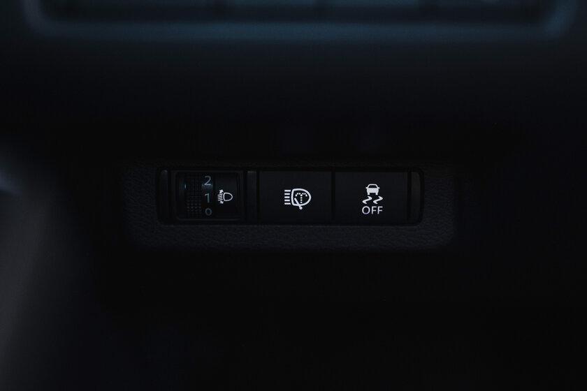 Огромное авто, в котором комфортно всем (на удивление). Тест-драйв Nissan Pathfinder 2021