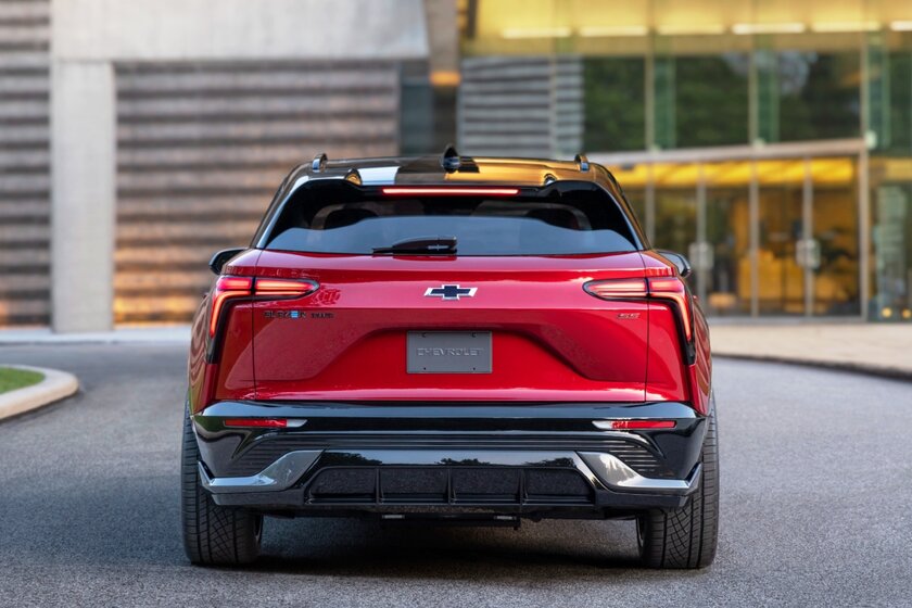 400 км запас хода, 565 лошадей и три варианта привода: Chevrolet показала электрический Blazer