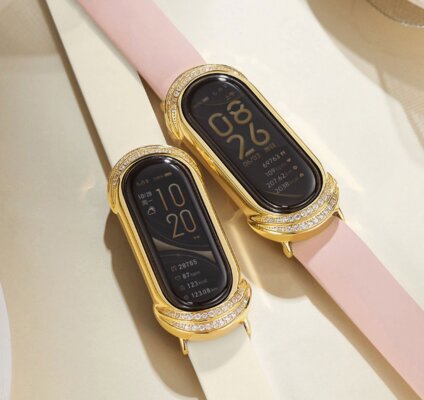 В Китае появилась специальная версия Mi Band 6. Она в 10 раз дороже оригинала