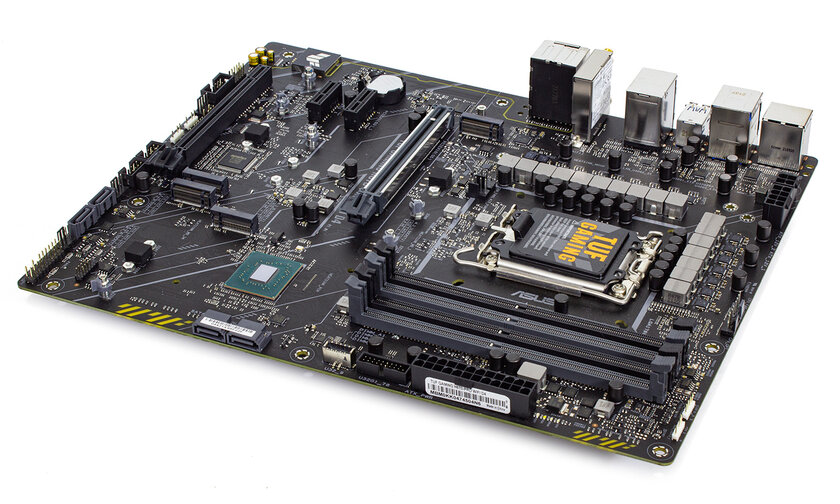 Обзор материнской платы ASUS TUF GAMING H670-PRO WIFI D4: сплошные плюсы, кроме цены