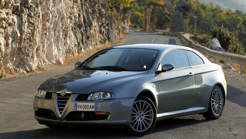 Итальянка из Японии в России. Каково сейчас владеть Alfa Romeo 147 GTA