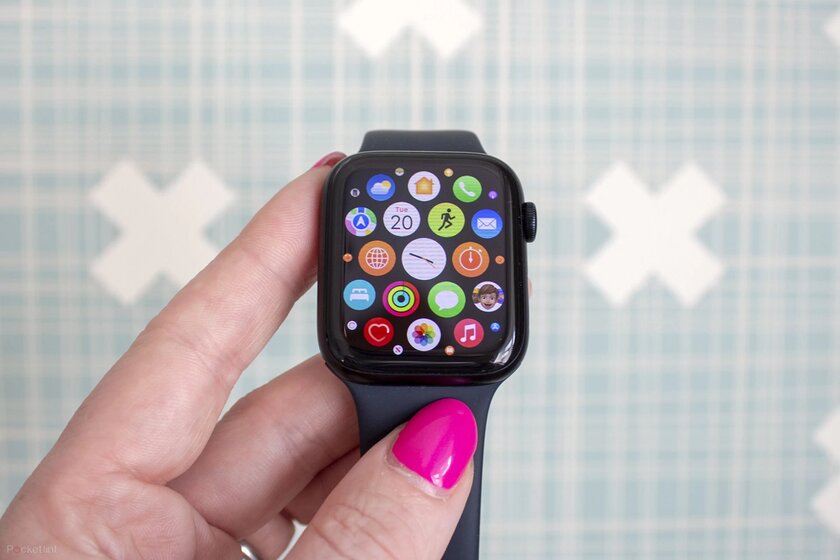 Обзор Apple Watch SE (2022): хорошие часы без переплаты