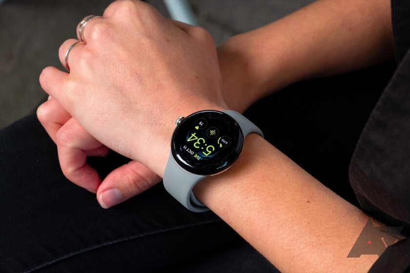 Обзор Pixel Watch: первые часы Google, от которых ждали революцию — Фитнес-функции и интеграция с Fitbit. 4