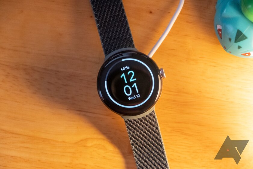 Обзор Pixel Watch: первые часы Google, от которых ждали революцию — Автономность. 1