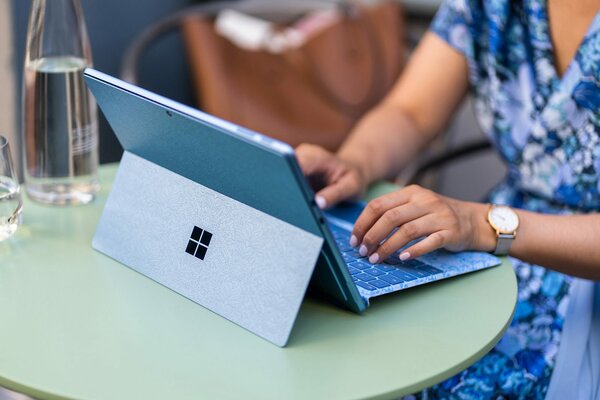 Microsoft представила компьютеры Surface 2022: в трансформере Pro 9 теперь 5G и два процессора на выбор