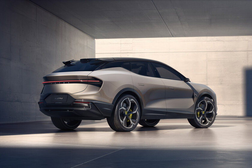 Меньше 3 секунд до сотни и зарядка за 20 минут: Lotus раскрыла детали электрокара Eletre