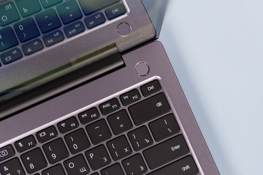 Обзор Huawei MateBook 14 (2022): хороший ноутбук стал ещё лучше — Клавиатура и тачпад. 4