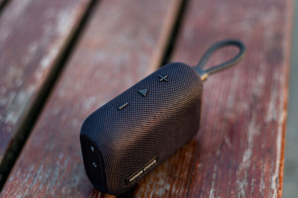 Обзор HONOR CHOICE Portable Bluetooth Speaker — приятное пополнение в экосистеме — Что снаружи. 6