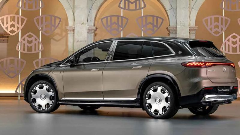 Это первый электромобиль от Mercedes-Maybach: роскошный EQS 680 SUV со встроенным холодильником
