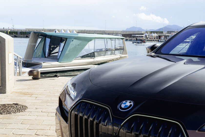 BMW выпустила необычный катер на батарее от электрокара. Это не концепт, он уже готов к производству