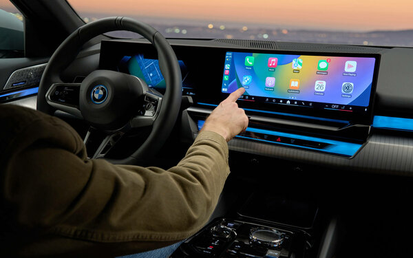 Представлено новое поколение BMW 5 Series. Впервые есть электрическая версия