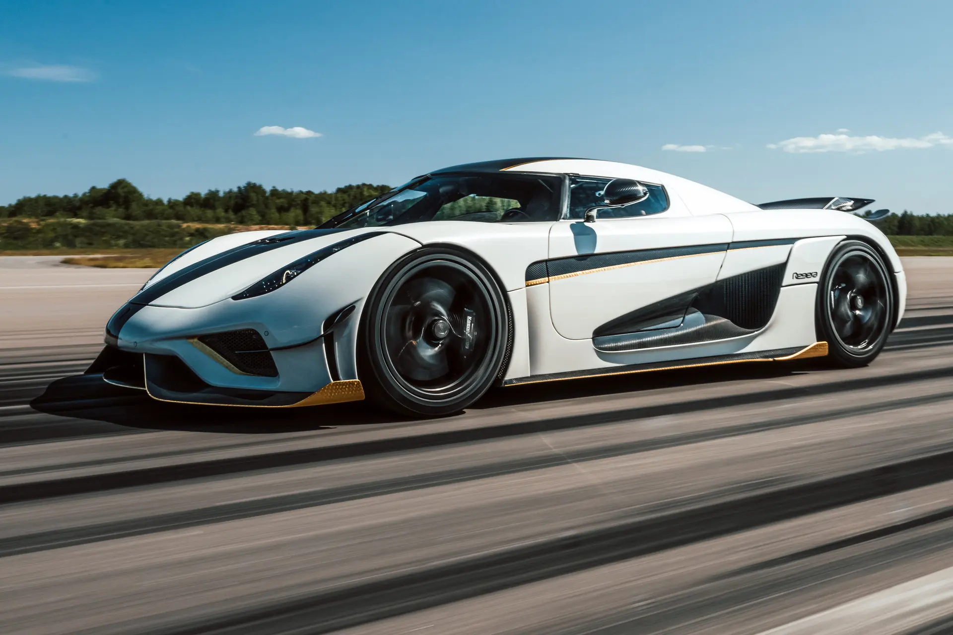 Шведский суперкар Koenigsegg Agera