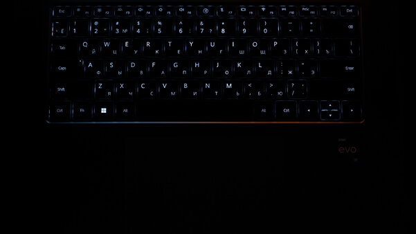 Обзор Huawei MateBook 16s: в одной модели собрали лучшее из всех остальных — Клавиатура и тачпад. 1