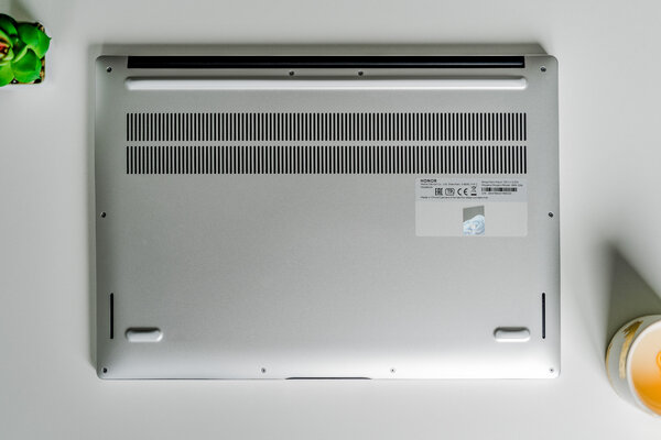 Этот большой, но компактный ноутбук подходит абсолютно для всего. Обзор HONOR MagicBook X 16 Pro — Внешний вид и разъемы. 4