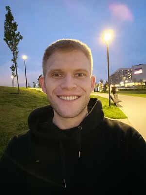 Это VIP-смартфон, другого такого не найти в сегменте до 30 000 рублей. Просто посмотрите — Камера. 20