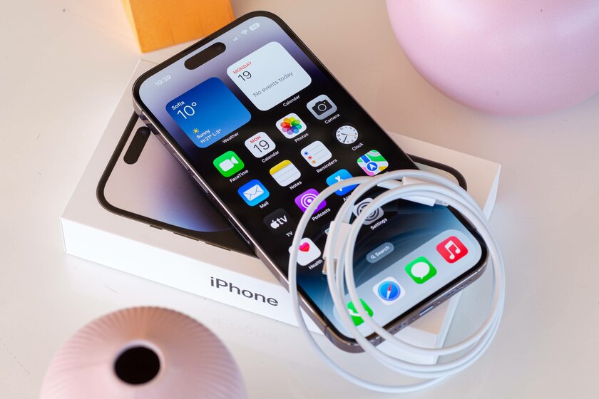 «People схавал»: 12 компромиссов в смартфонах, которые всех почему-то устраивают