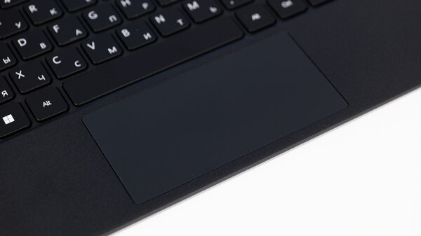 Обзор HUAWEI MateBook E Go: когда не смог определиться между планшетом и ноутбуком — Клавиатура и тачпад. 2