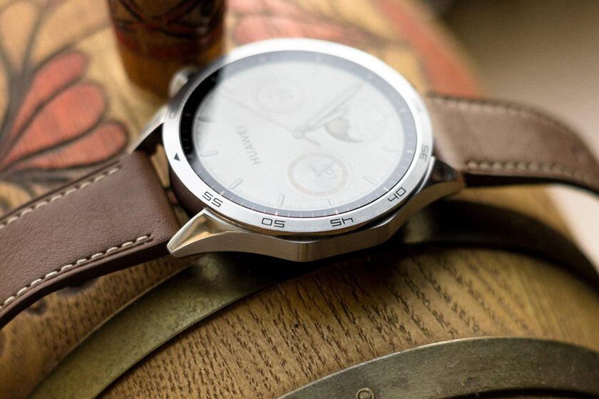 Удобные и живучие часы без компромиссов: обзор Huawei Watch GT 4 — Дисплей и циферблаты. 2