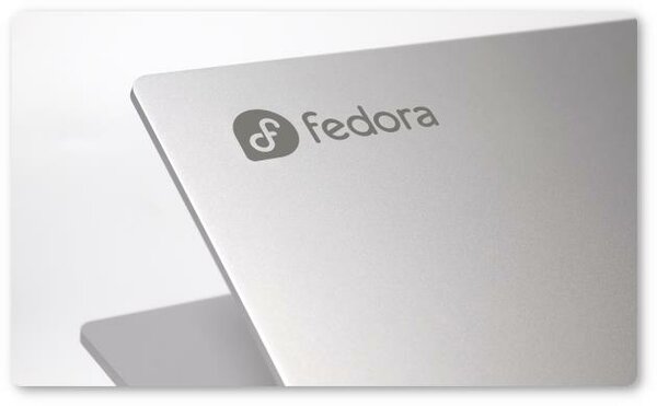 Проект Fedora анонсировал ультрабук с эксклюзивным программным обеспечением