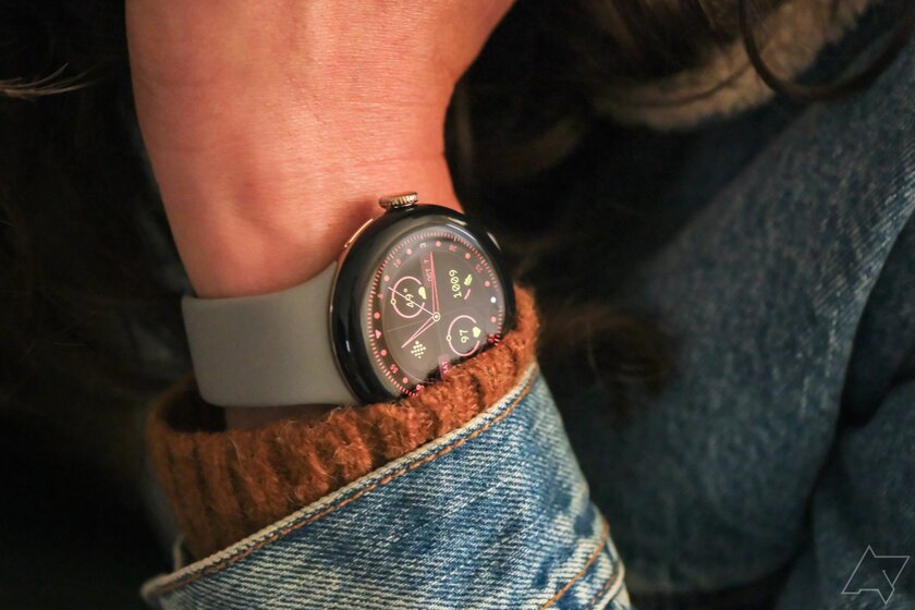 Google показала, какими должны быть умные часы (почти): обзор Pixel Watch 2 — Дизайн и аппаратное обеспечение. 1