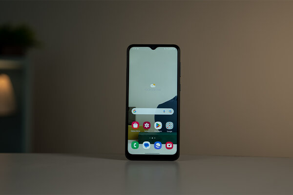 Выбираем смартфон до 10 000 рублей на 2024 год: есть хорошие варианты — 4. Samsung Galaxy A04 (4/64 ГБ). 1
