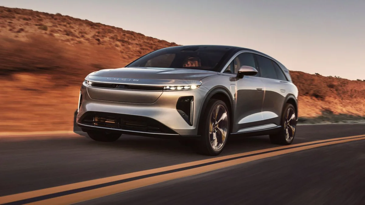 Graven 2024. Новинки автомобилей. Graven 2024. Jaguar i-pace. Jaguar f pace svr 2022.