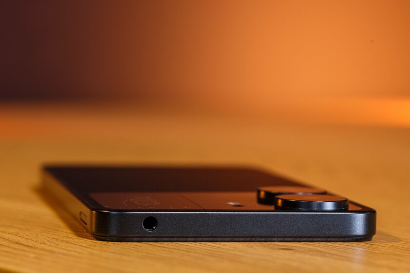 Xiaomi разучилась делать бюджетные смартфоны? Обзор Poco C65 (Redmi 13C) — Дизайн. 2