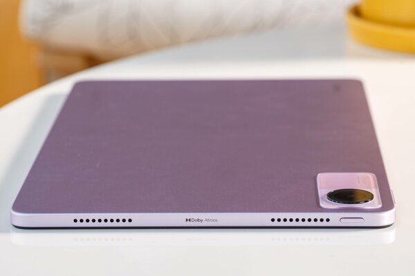 Дешёвый, но хороший планшет Xiaomi для фильмов: обзор Redmi Pad SE — Дизайн и эргономика. 3