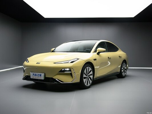 Представлен седан Geely Galaxy E8: он получил 45-дюймовый экран, на котором можно играть в игры