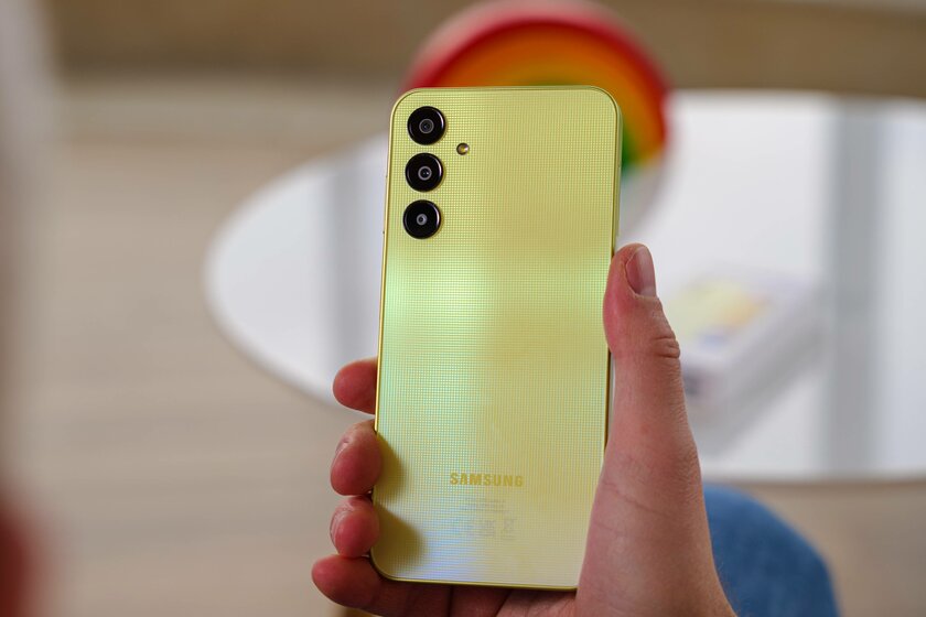Samsung нашла формулу победы над дешёвыми «китайцами»? Обзор Galaxy A25 — хорош! — Дизайн. 3