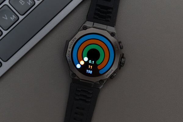 Геймерские часы Xiaomi со встроенным ChatGPT. Это дешёвый кошмар — обзор Black Shark S1 Pro — В использовании. 2