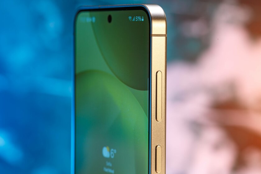 Лучший (и долгоживущий!) компакт на Android в 2024 году. Обзор Samsung Galaxy S24 — Дизайн. 2