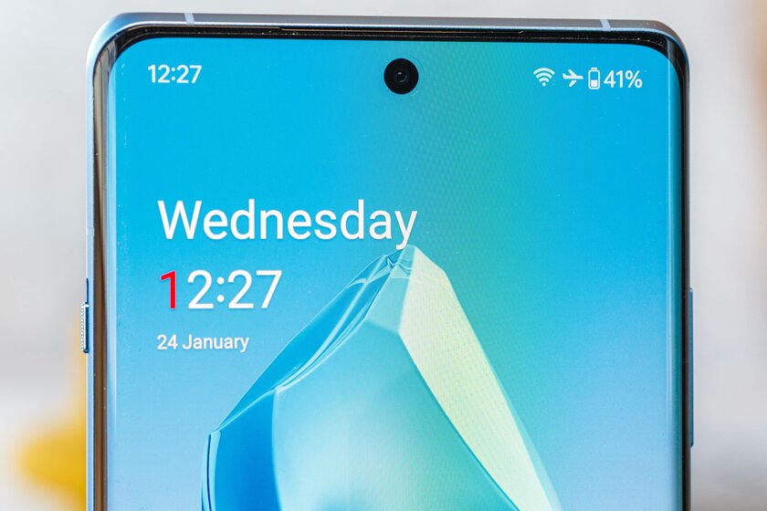 Обзор OnePlus 12R. Присмотритесь — новый недорогой топ за свои деньги — Дизайн. 3